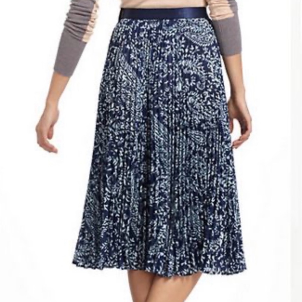 Anthropologie pleated skirt Girls from Savoy Navy Printed Paisley Midi Size 8